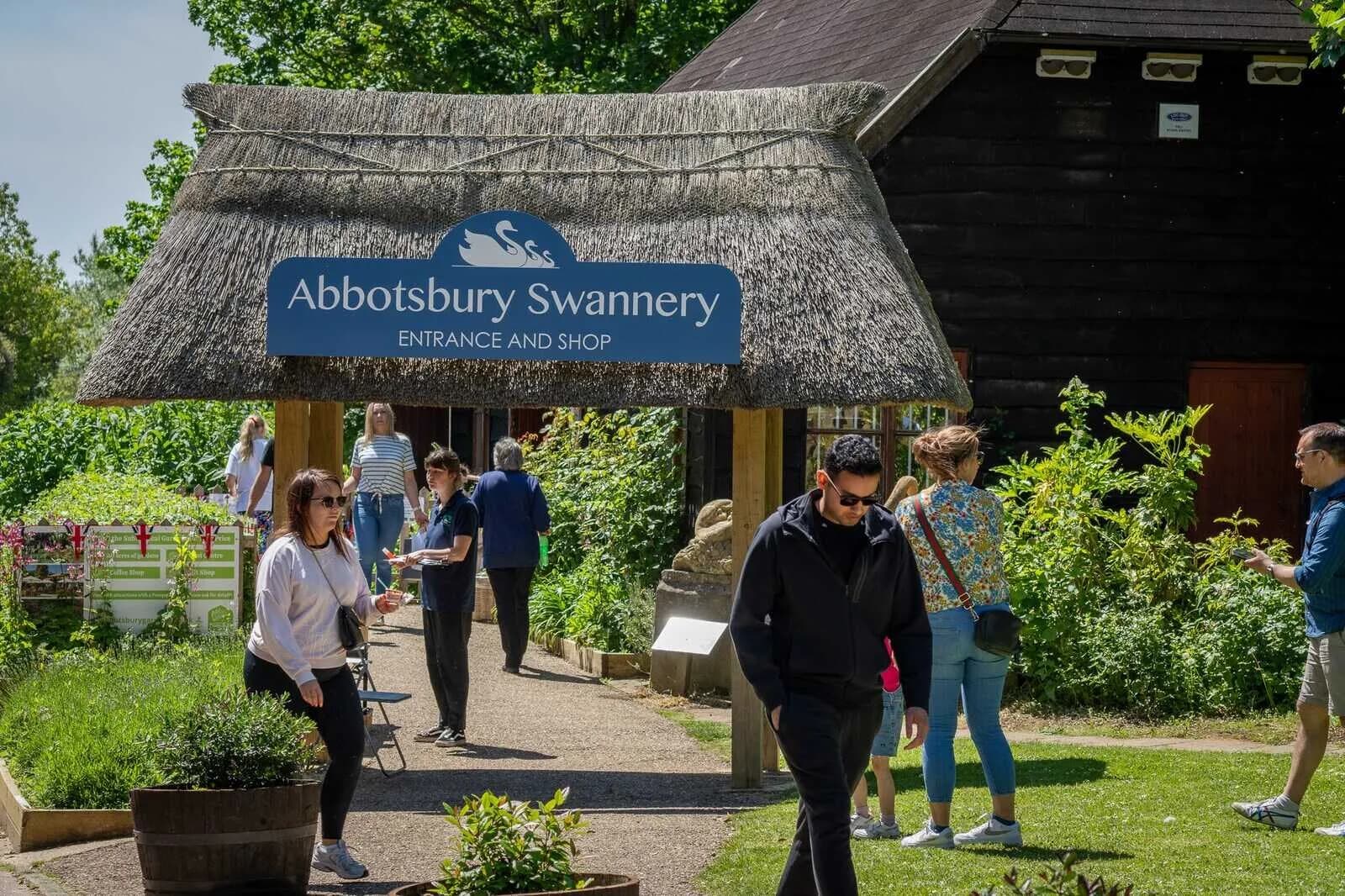 Abbotsbury Swannery entrance and shop