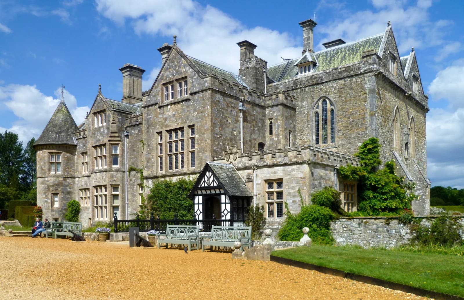 Beaulieu Palace House and grounds view