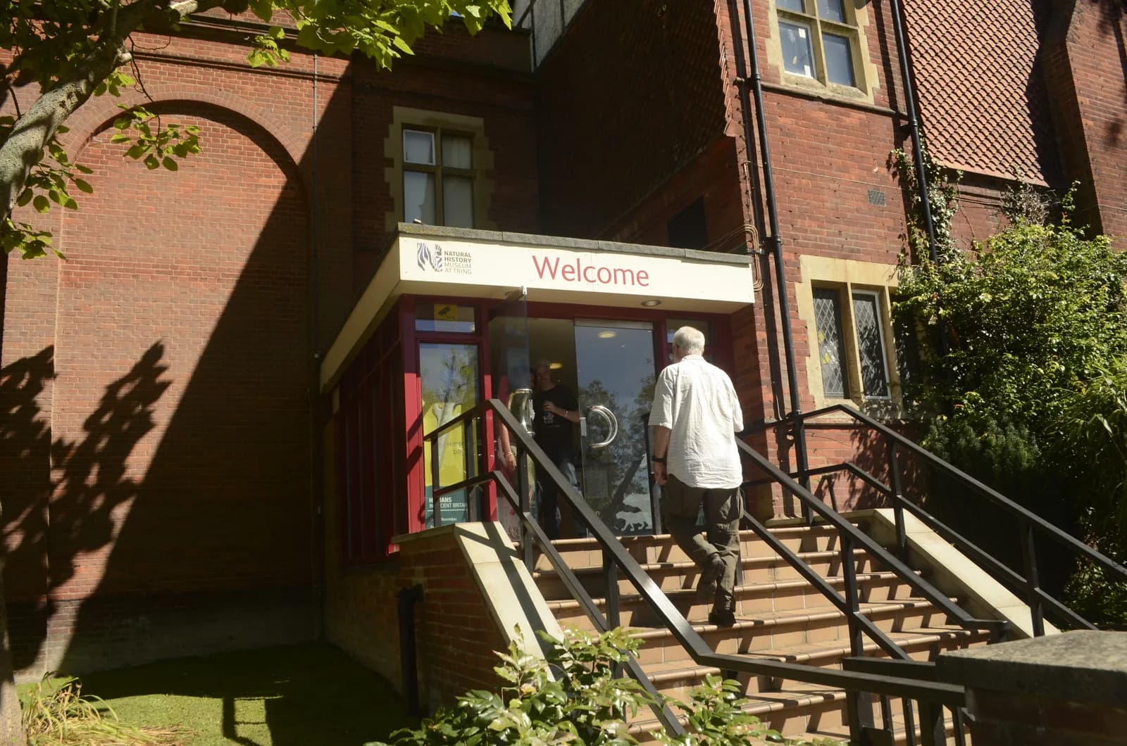 Exterior of the Walter Rothschild building, Natural History Museum at Tring
