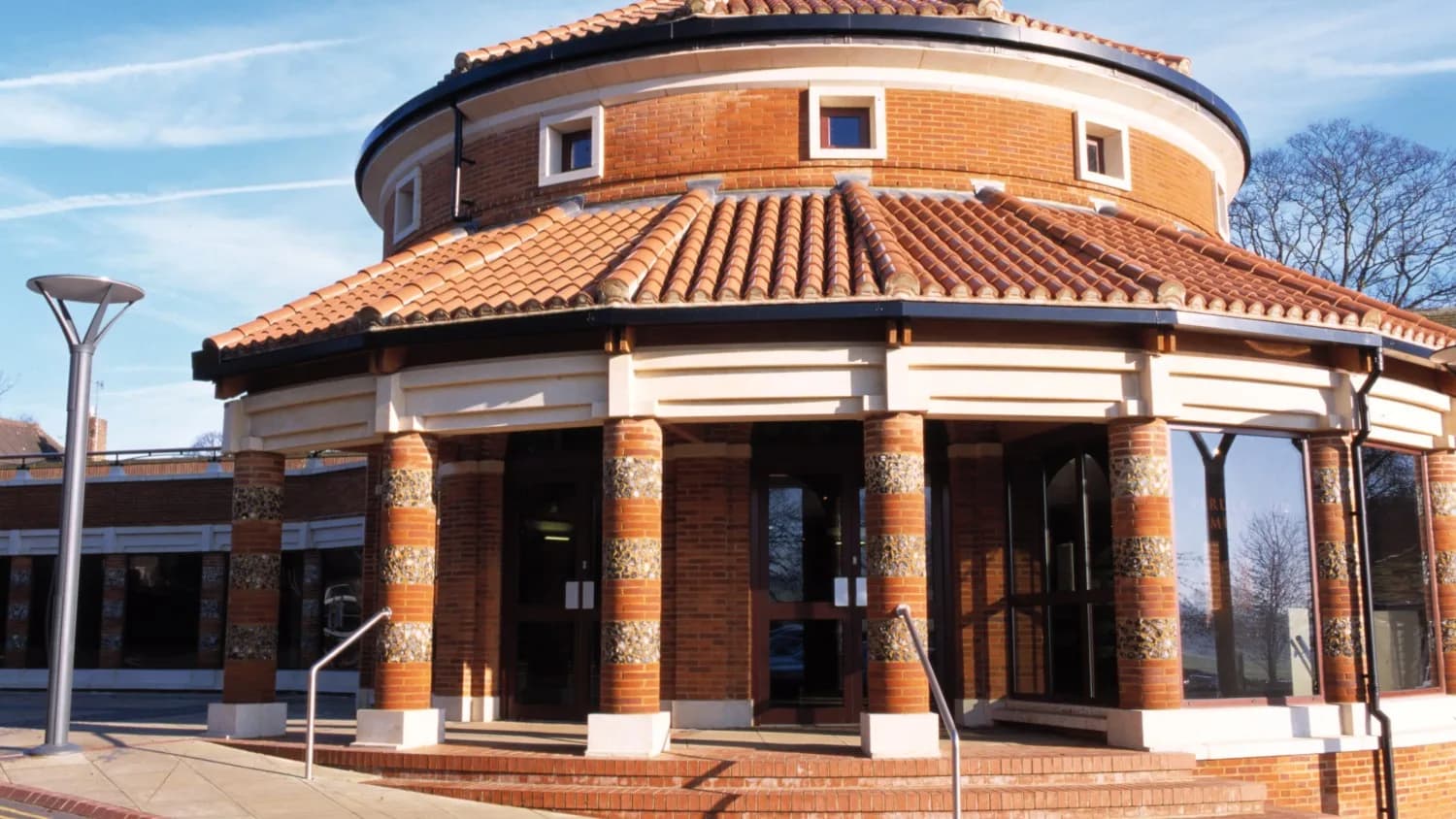 Verulamium Museum in St Albans, showing the museum building with its rotunda