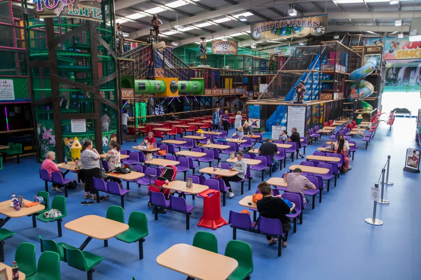 Giant play frame at Fun Shack Stockton