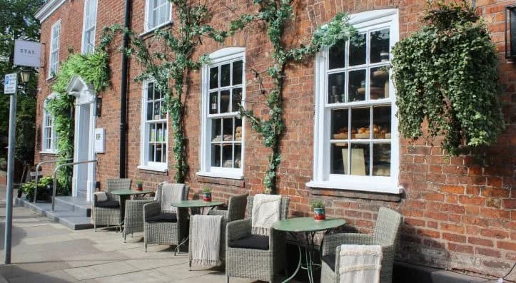 Hollies Farm Shop Tarporley - exterior and shopfront