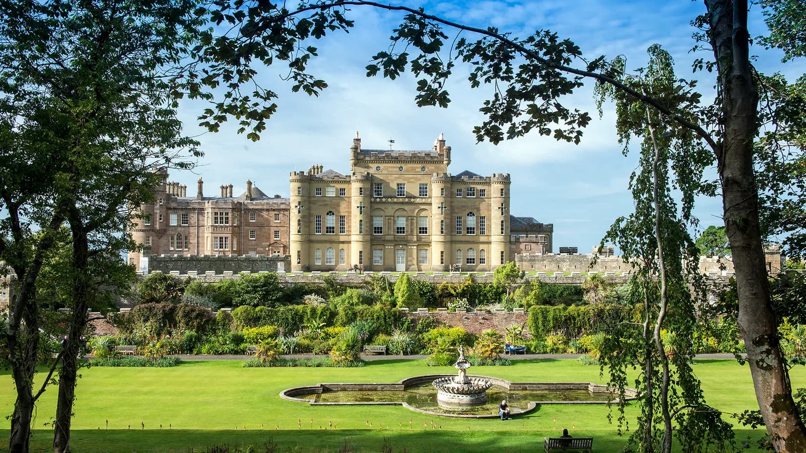 Culzean Castle perched on Ayrshire cliffs overlooking the Firth of Clyde