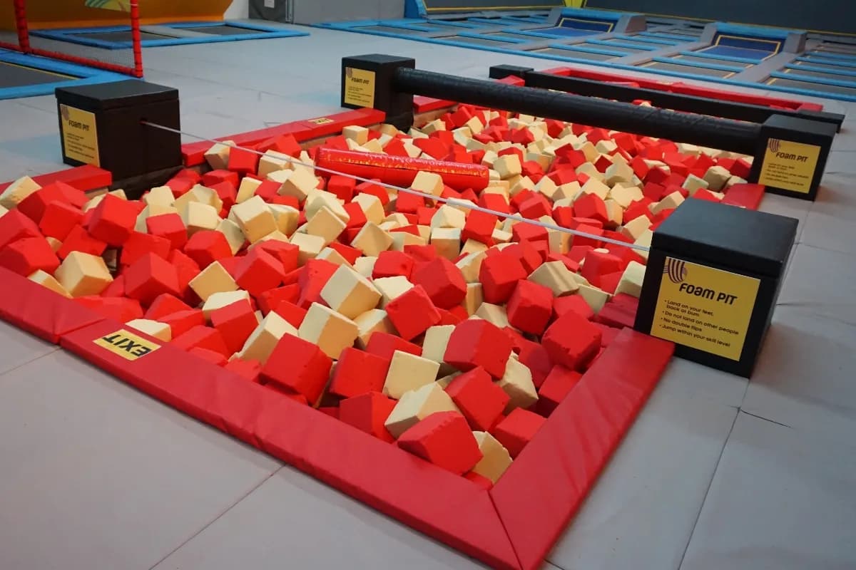 Foam pit and battle beam at RedKangaroo Coventry trampoline park