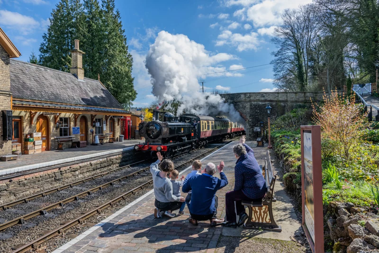 Steam locomotive and heritage carriages on the Severn Valley Railway