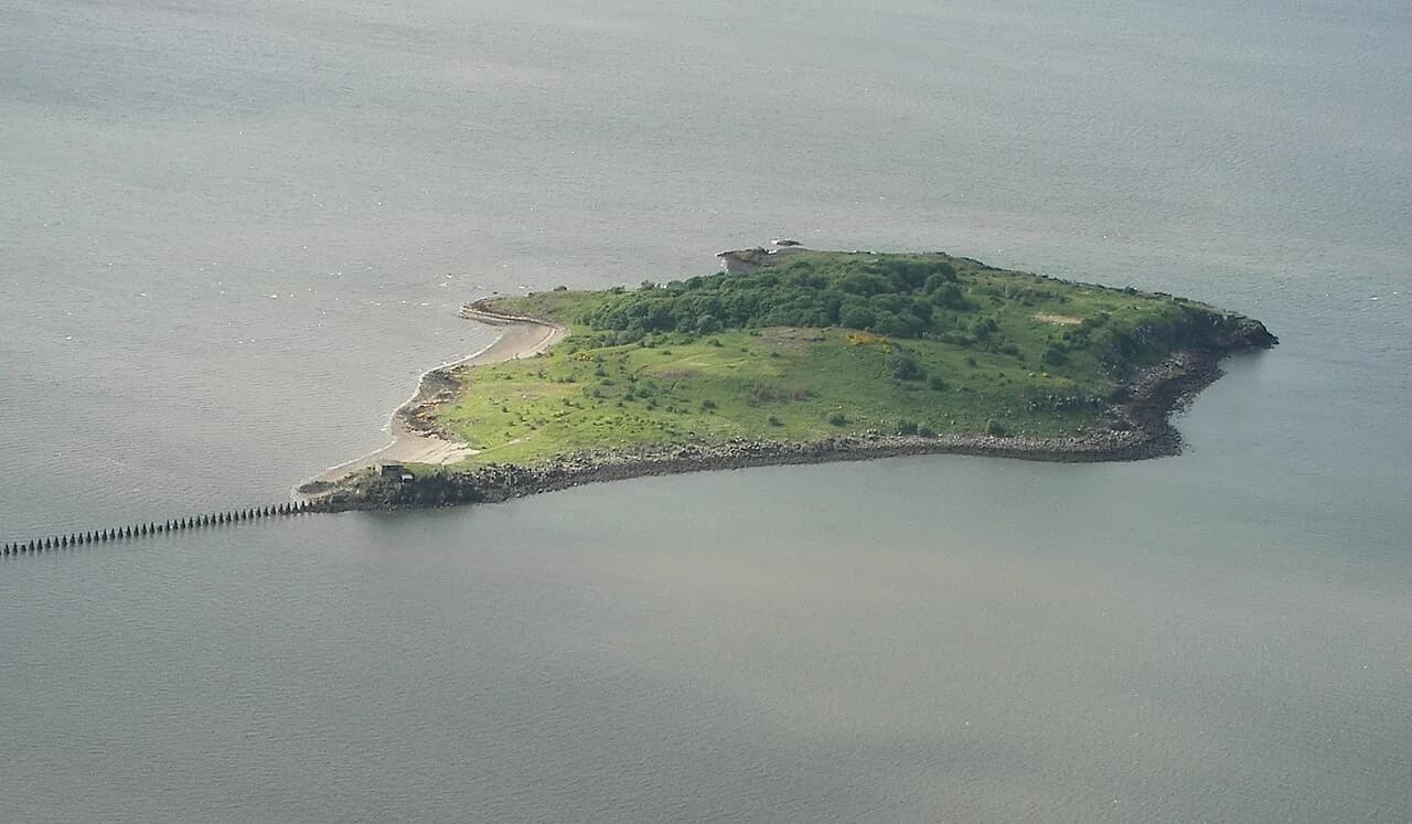Cramond Beach & Causeway, Edinburgh