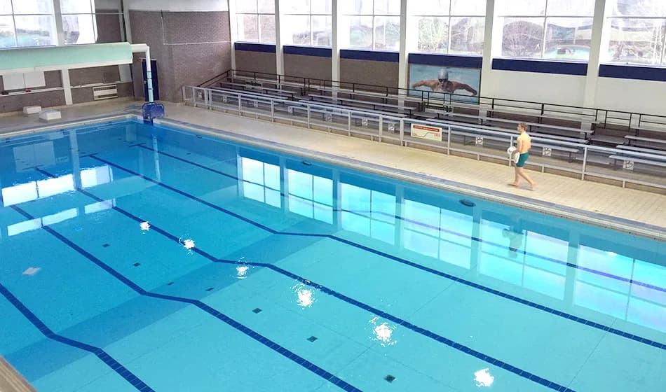 25m swimming pool at Bracknell Leisure Centre